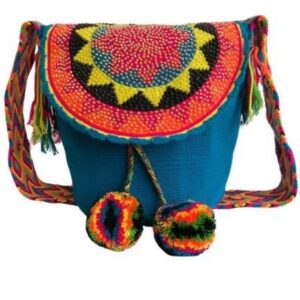 Mochila Wayuú Con Tapa Tipo Carriel Recamada En Pedrería