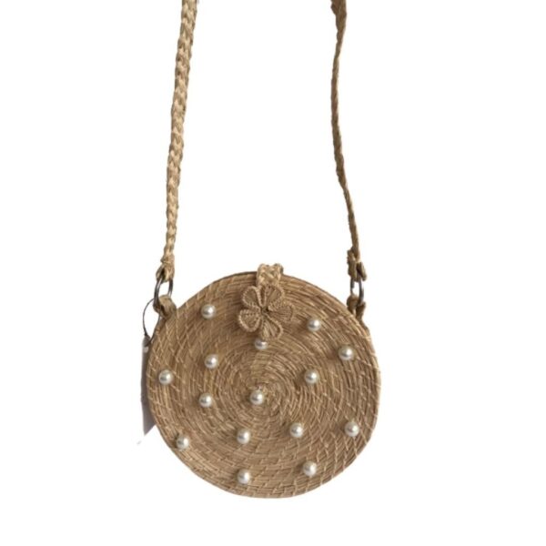 Bolso Redondo Elaborado En Fibra De Palma De Iraca Y Decorado Con Perlas