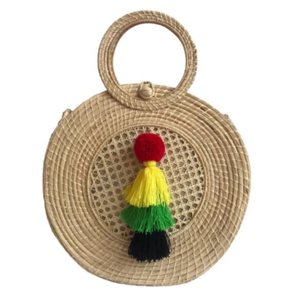 Bolso Redondo Grande Elaborado En Fibra De Palma De Iraca Y Campaneros.