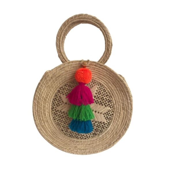 Bolso Redondo Grande Elaborado En Fibra De Palma De Iraca Y Campaneros.