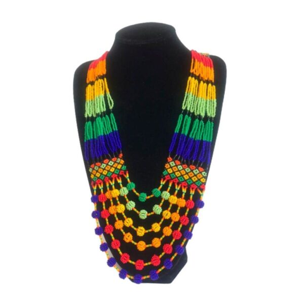 Collar Inspirado En La Hamaca Grande En Mostacilla De Colores Cálidos Y Figuras Etnicas