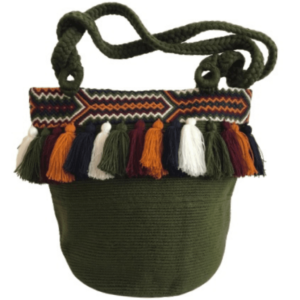 Mochila Wayuú Tipo Bolso Decorada Con Campaneros Y Gaza En Macramé
