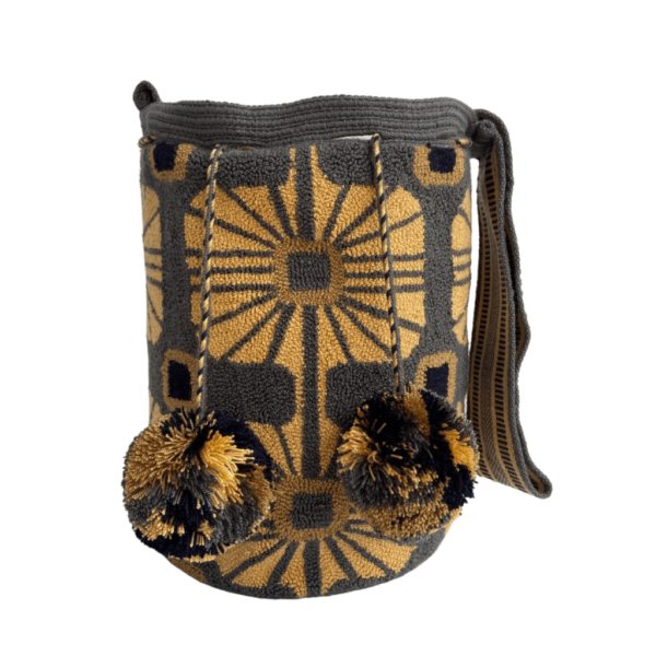 Mochila Wayuu Tapizada Grande Diseño Etnico Color Gris